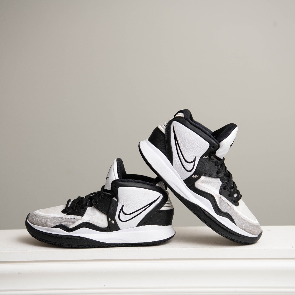 NIKE KYRIE‎ INFINITY TB 'WHITE BLACK' Shoes Men's  / Youth Size 8.5 - DO9616-100